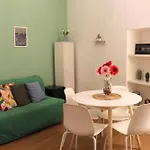 Fiftythree House - In The Heart Of Napoli